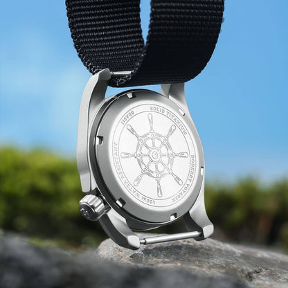 Boderry Field Watch: Titanium Automatic Watch