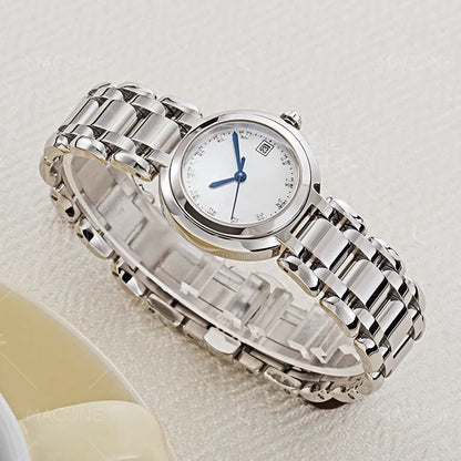 心月石英女式手表。简单优雅。